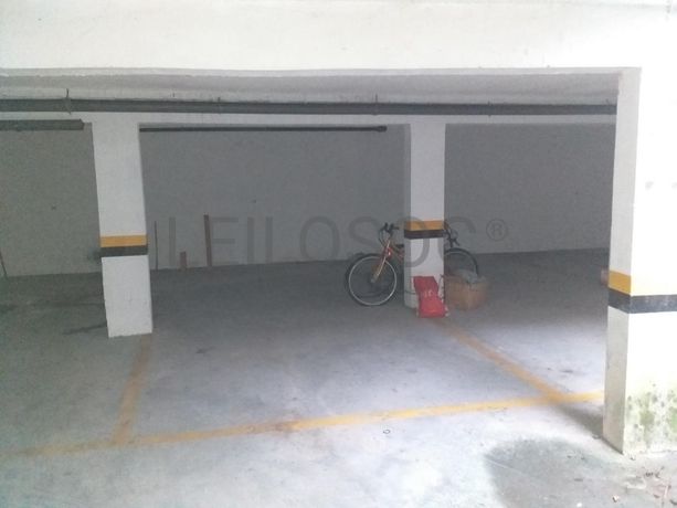 1/2 de Lugar de Garagem · Aveiro