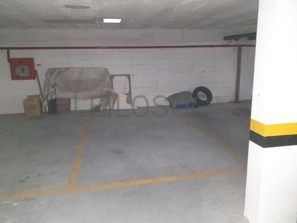 1/2 de Lugar de Garagem · Aveiro