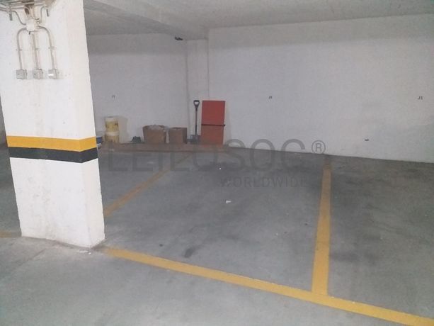 1/2 de Lugar de Garagem · Aveiro