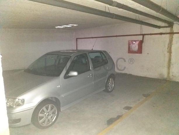 1/2 de Lugar de Garagem · Aveiro