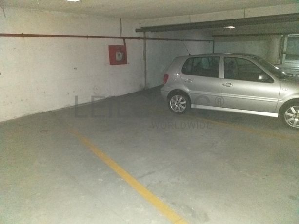 1/2 de Lugar de Garagem · Aveiro
