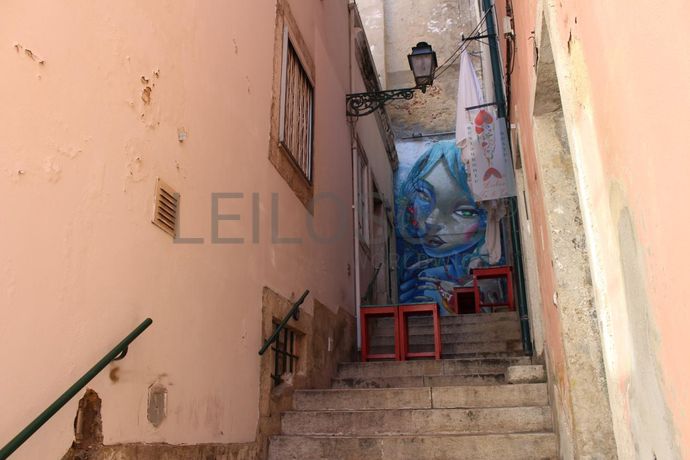 Apartamento T5 Duplex · Alfama