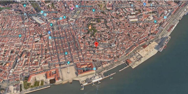 Apartamento T5 Duplex · Alfama