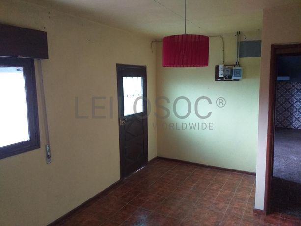 Moradia V5 + Terrenos · Fafe