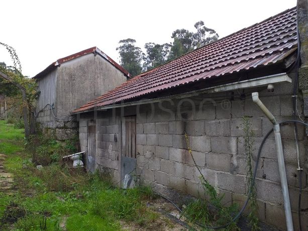 Moradia V5 + Terrenos · Fafe