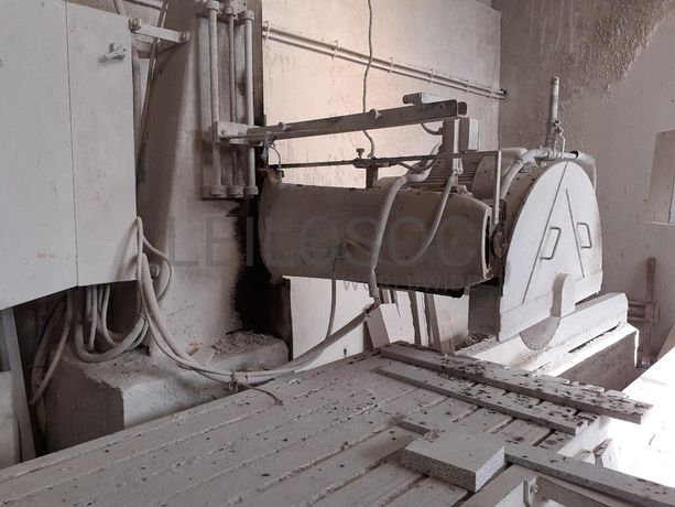 Máquinas de cortar/partir granito