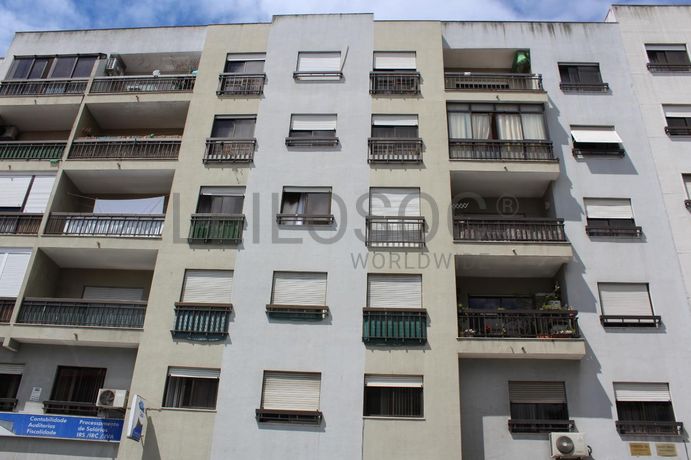 1/2 Escritório · Almada