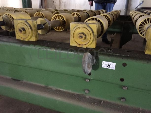 Mesa de rolamentos eléctrica.