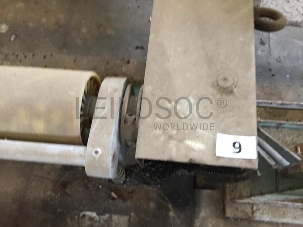 Multi-disco com 12 cabeças, corte longitudinal com tapete.