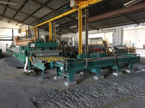 Linha de polimento com carregador automático. Máquina da marca BRETON 3.10 com três calibradores e 10 cabeças de polimento. Bizeladora rectifica e bizel com corta topos.