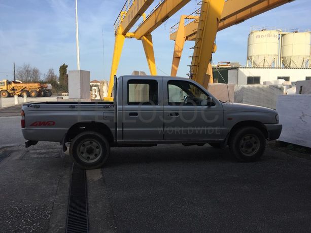 MAZDA B2500 Turbo Intercooler com a matricula 22-45-PO.