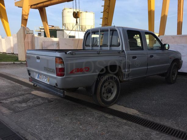 MAZDA B2500 Turbo Intercooler com a matricula 22-45-PO.