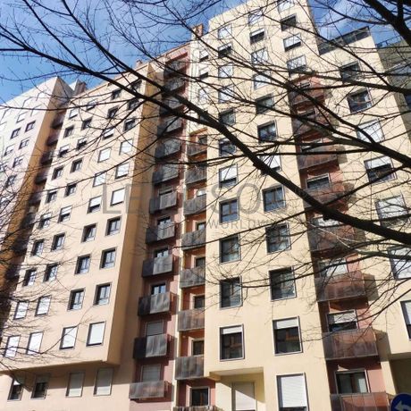 Apartamento T3 · Alfragide, Amadora