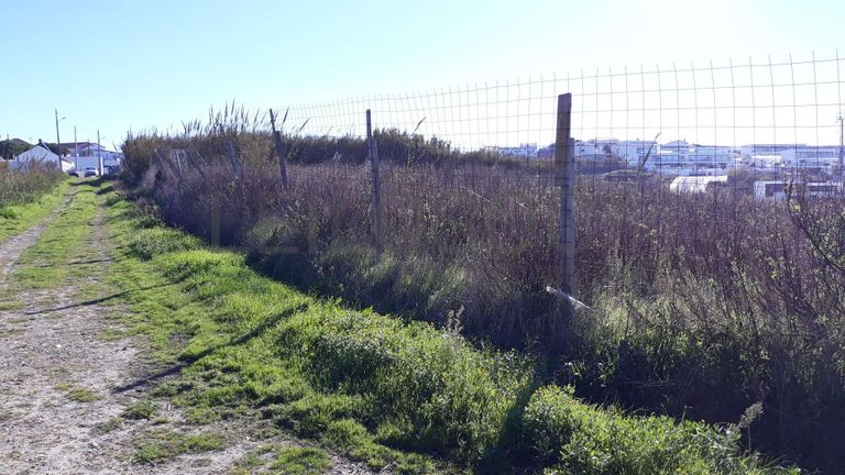 IMOVEL - 26660/34200 do Prédio Urbano - Lote de Terreno para construção urbana, no qual se encontra em constr ...