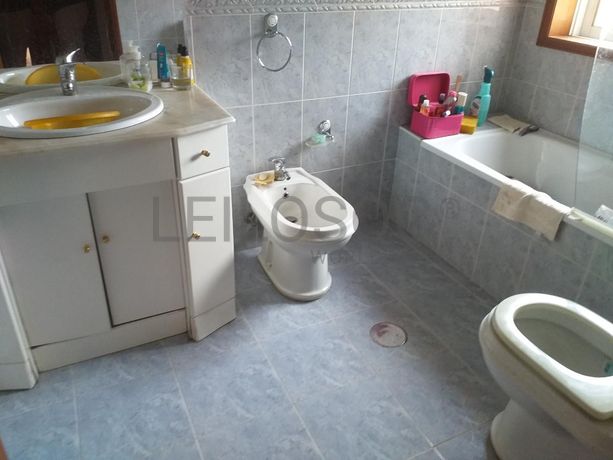 IMOVEL - Prédio Urbano - Fração autónoma "M" - Habitação, no quarto andar esquerdo, lado , norte, com 167m2, ...