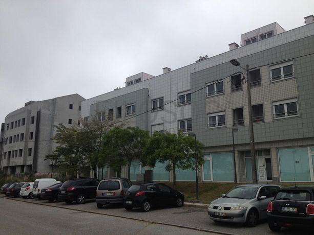 Loja Comercial com Garagem