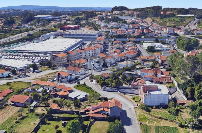 Quinhão Hereditário de Moradia V2 · Vila Nova de Gaia