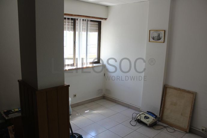 1/2 Escritório · Almada