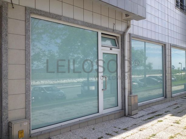 Loja Comercial com Garagem