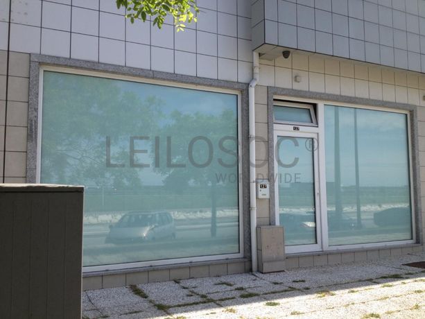 Loja Comercial com Garagem