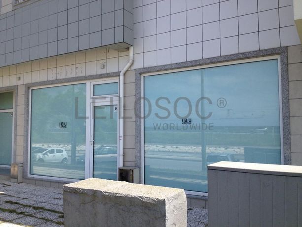 Loja Comercial com Garagem