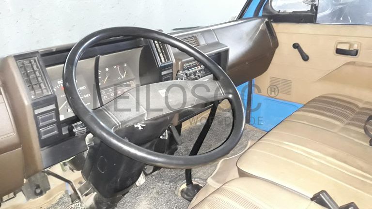 ISUZU BEDFORD NKR 3.3