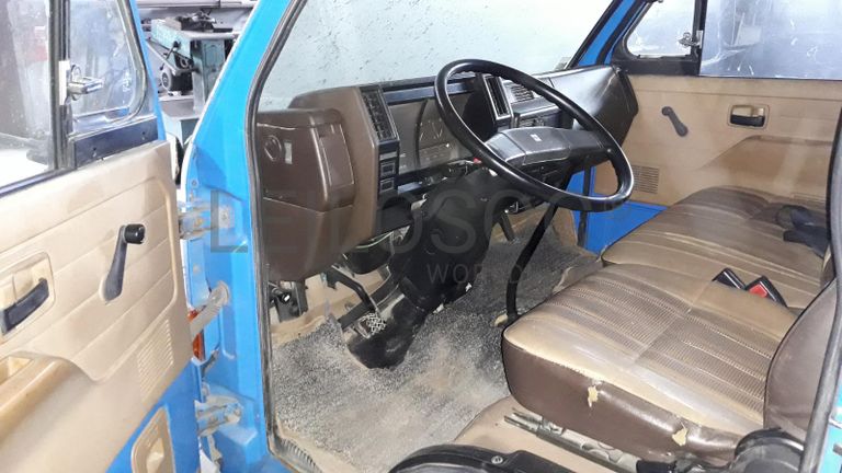 ISUZU BEDFORD NKR 3.3