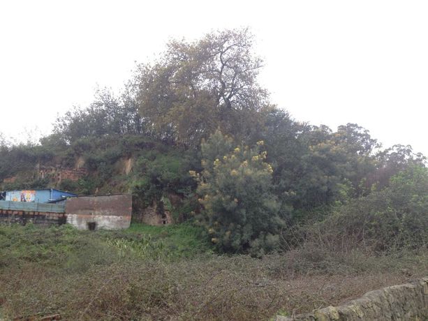 1/2 Terreno + 1/2 Moradia · Vila Nova de Gaia