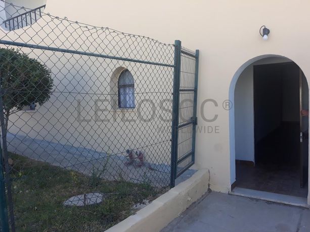 Escritório + 2 Arrecadações