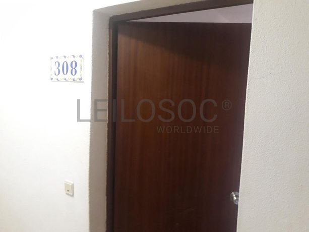 Apartamento T2 + 2 Arrecadações