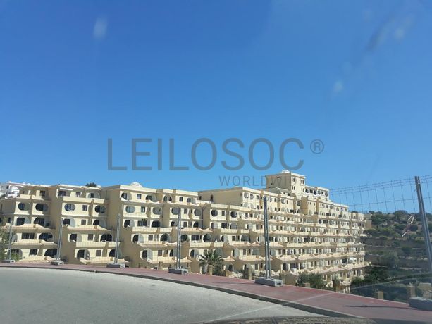 Apartamento T2 + 2 Arrecadações