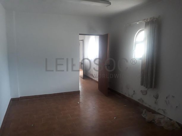 Escritório + 2 Arrecadações