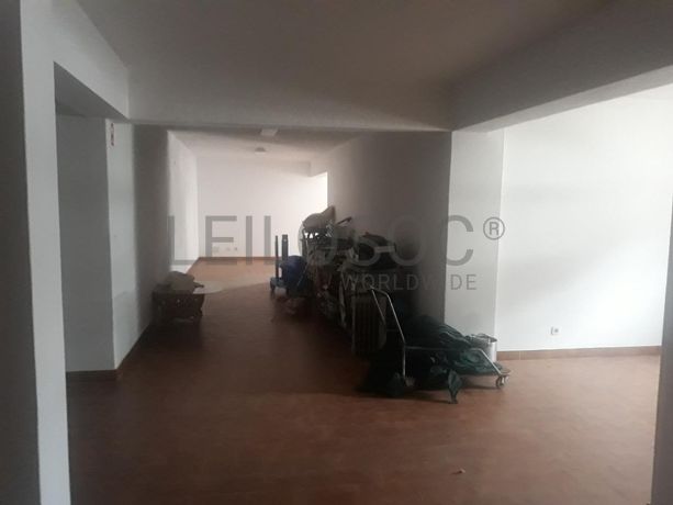 Escritório + 2 Arrecadações