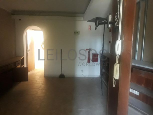 Escritório + Arrecadação