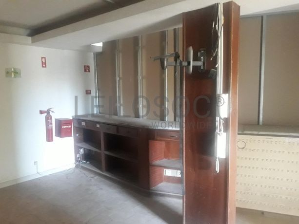 Escritório + Arrecadação