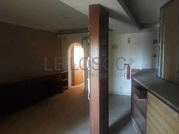 Escritório + Arrecadação