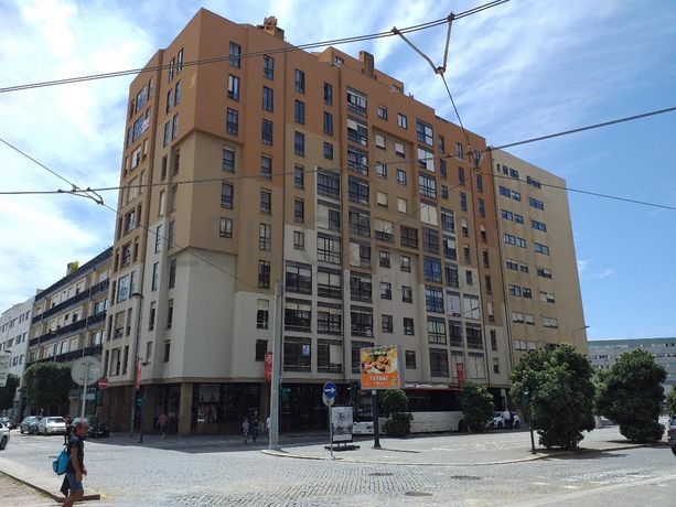 Estabelecimento Comercial · Matosinhos