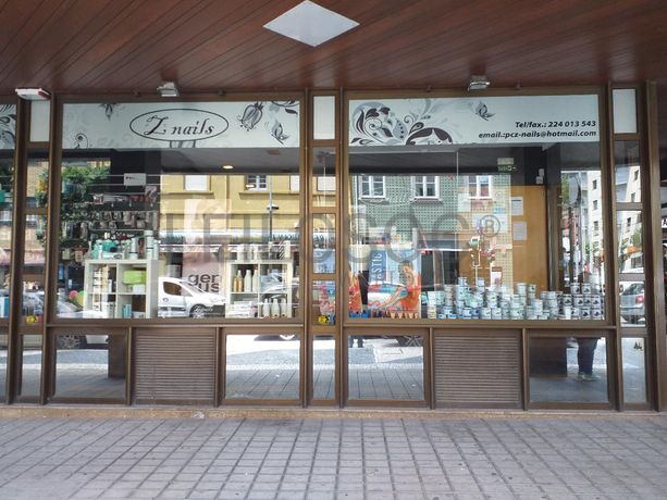 Estabelecimento Comercial · Matosinhos