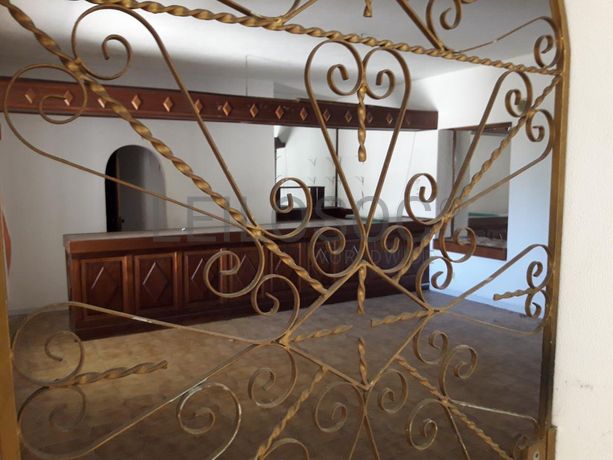 Bar + 4 Arrecadações