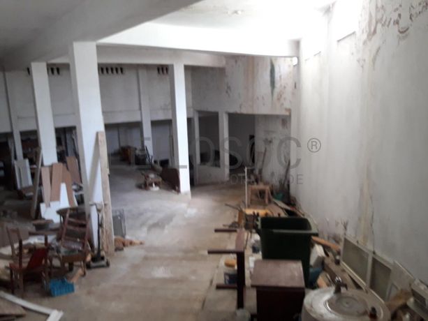 Lavandaria + 3 Arrecadações