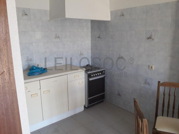 Apartamento T2 + 2 Arrecadações