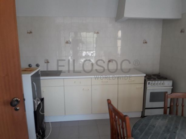 Apartamento T2 + 2 Arrecadações