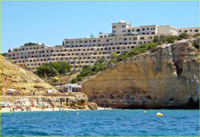 Apartamento T2 + 2 Arrecadações