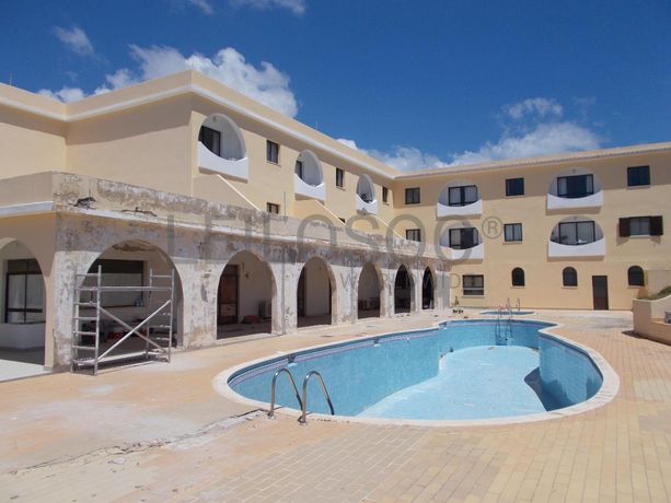 Apartamento T2 + 2 Arrecadações