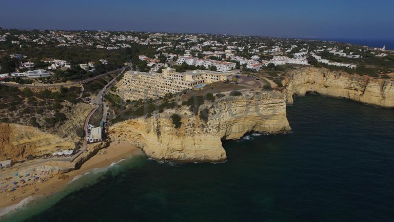 Apartamento T2 + 2 Arrecadações