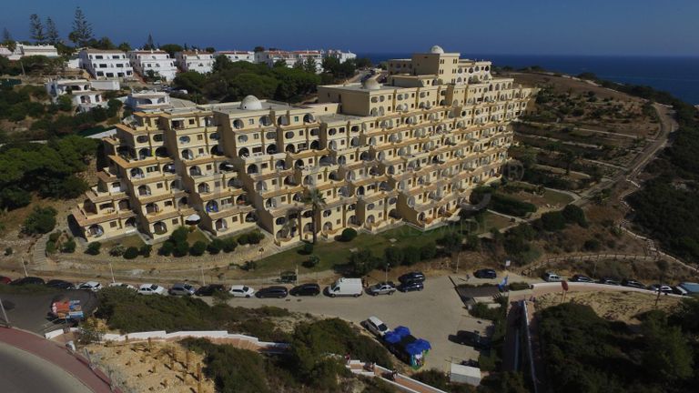 Lavandaria + 3 Arrecadações