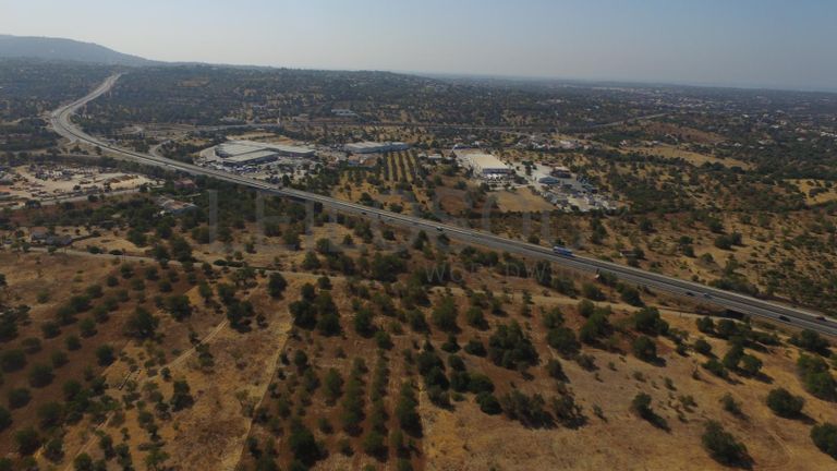 Terrenos · Monteiros - S. Sebastião (Loulé)