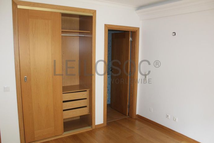 Apartamento T2 · Sesimbra