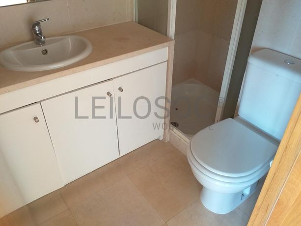 Apartamento T3 + Lugar de Garagem + Arrumo · V. N. de Gaia