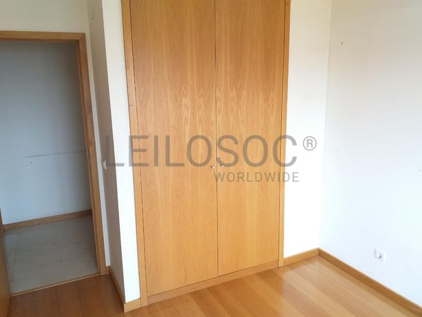 Apartamento T3 + Lugar de Garagem + Arrumo · V. N. de Gaia